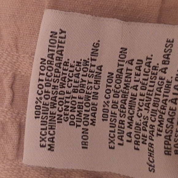 Hotel throw blanket - Picture 8 of 12